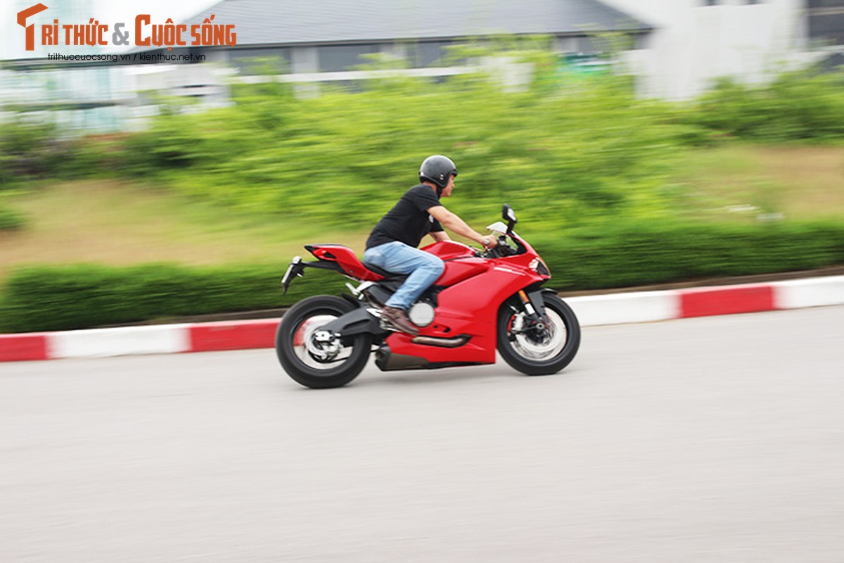 Ducati 959 Panigale gia 592 trieu tai Viet Nam co gi?-Hinh-15